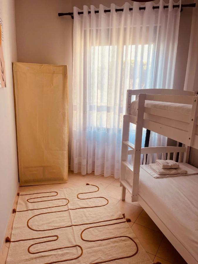 Cheerful 2-Bedroom Apartment In Golem Golem (Tirana) Exterior foto